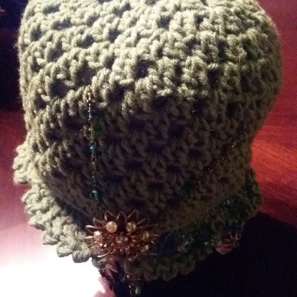 Jewelry - Picture 7 of 8